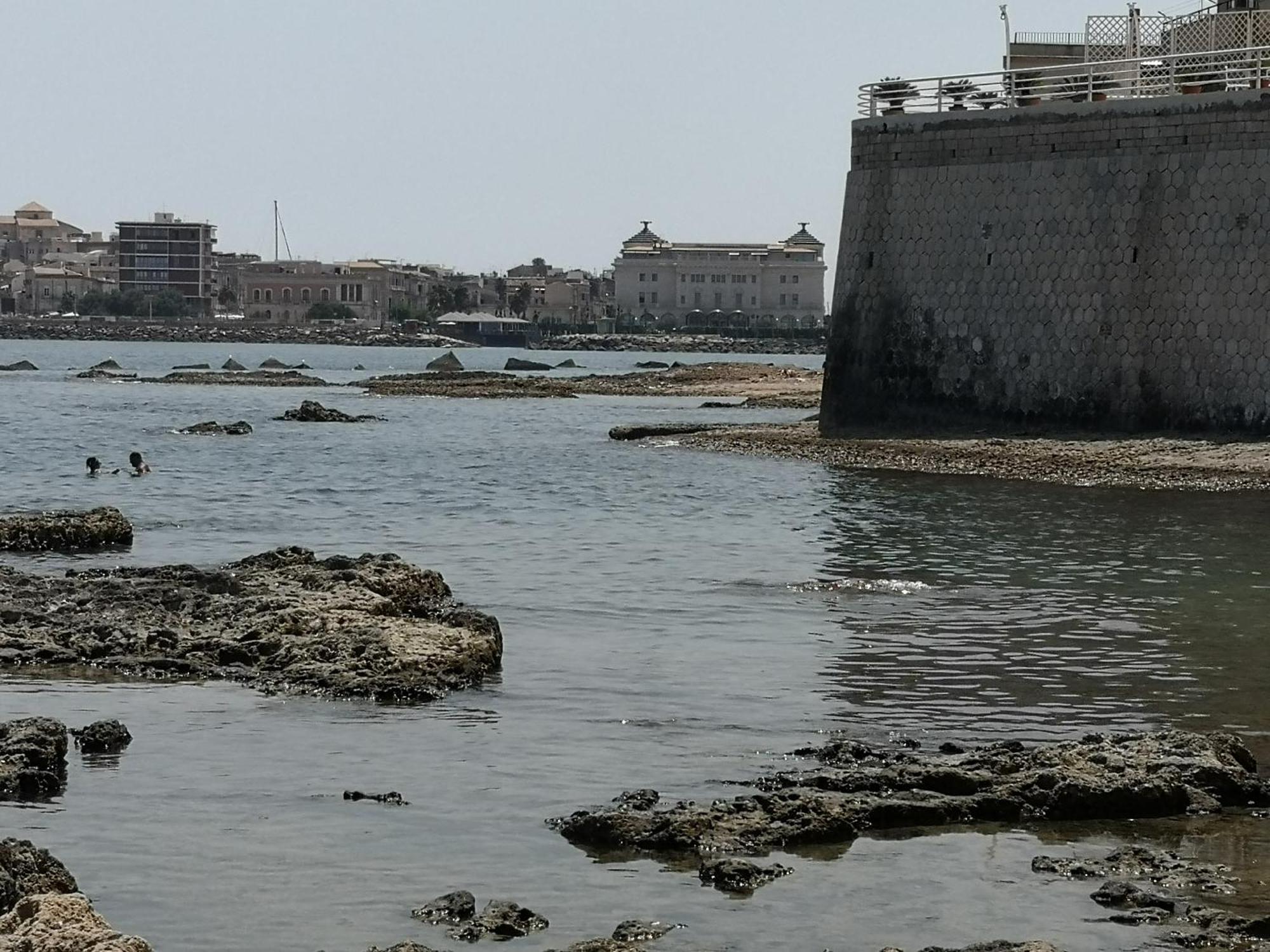 Alla Corte Di Dionisio Syracuse Bagian luar foto